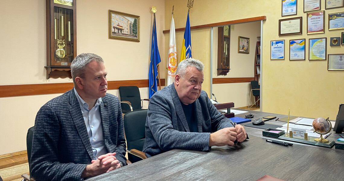 Підписаний Договір про співпрацю: встановлення ділових контактів / Cooperation Agreement Signed: Establishing Professional Partnership