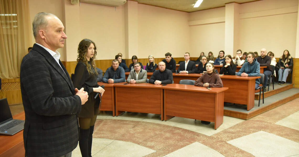 «Brainstorm» у ПДМУ: студенти започаткували новий формат інтелектуальних змагань / “Brainstorm” at PSMU: Students Launch a New Format of Intellectual Competition