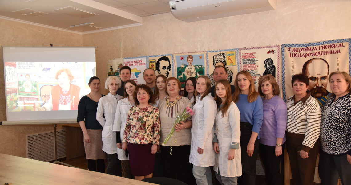 У ПДМУ відкрили виставку вишивки Зої Коваленко до Дня пам’яті Тараса Шевченка