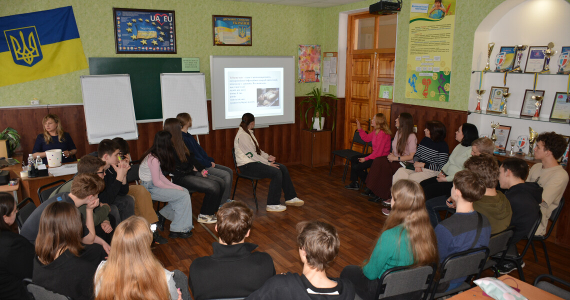 STOP TB: викладачі ПДМУ провели просвітницький захід до Всесвітнього дня боротьби з туберкульозом