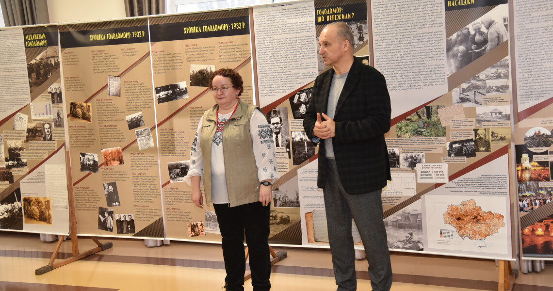 «Україна 1932–1933. Геноцид голодом»: у ПДМУ відкрилася виставка, присвячена пам’яті жертв Голодомору