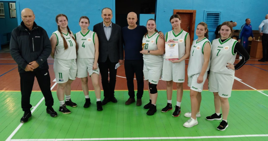 Вітаємо жіночу баскетбольну команду! / Congratulations to the Women's Basketball Team!