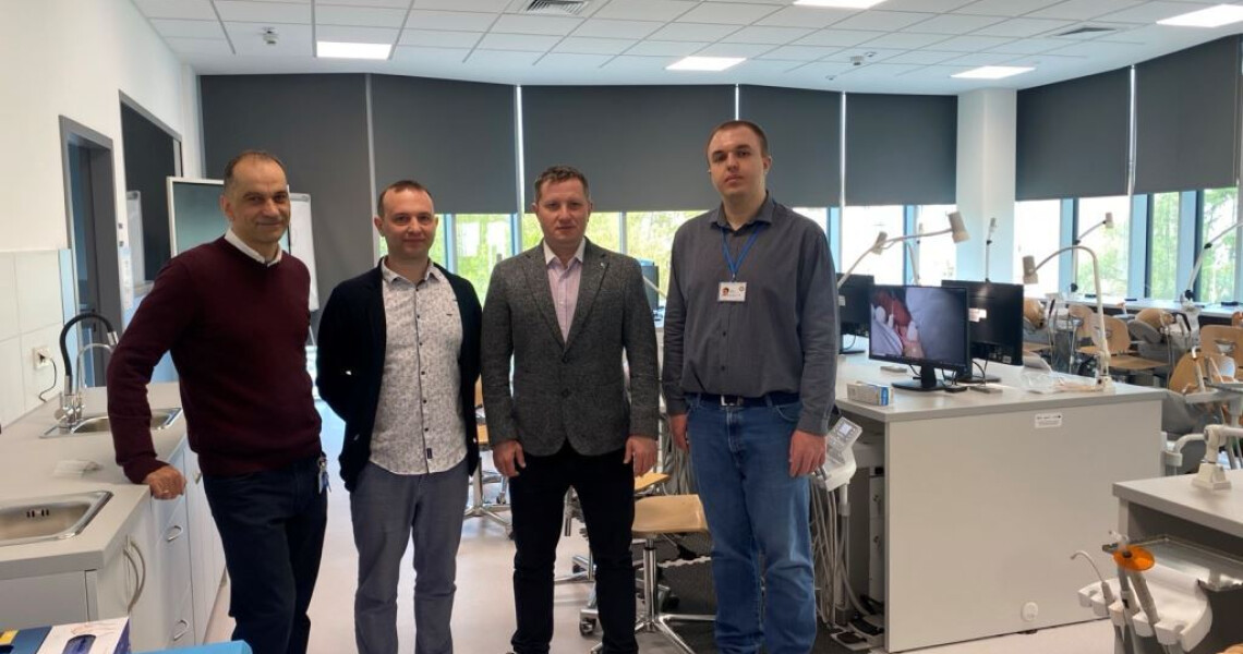 Erasmus+ та цифрові інновації: стажування викладачів ПДМУ у Варшавському медичному університеті