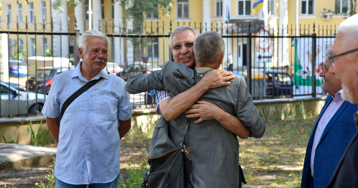 Зустріч через 50 років: перші випускники ПМСІ (тоді) /ПДМУ (сьогодні) про любов до Альма матер і до професії лікаря-стоматолога