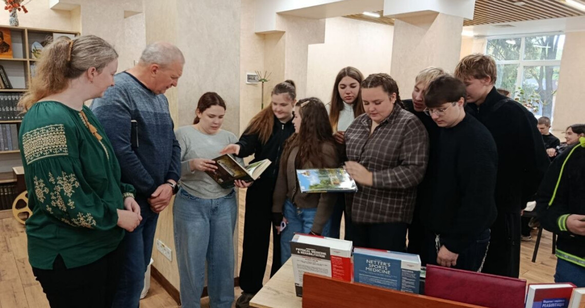 У межах Тижня ерготерапії у ПДМУ поєднали фахову літературу та творчість / Occupational Therapy Week at PSMU: Bringing Professional Literature and Creativity Together