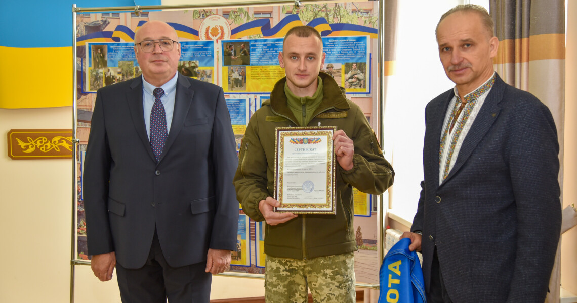 «Захисники України: шлях героїв і місія медиків» — у ПДМУ вшанували День захисників і захисниць України