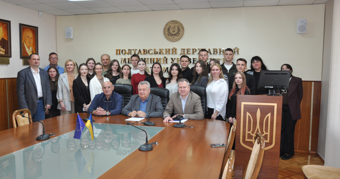 Відкритий діалог: ректор ПДМУ зустрівся зі студентським активом / Open Dialogue: PSMU Rector Meets with Student Leaders