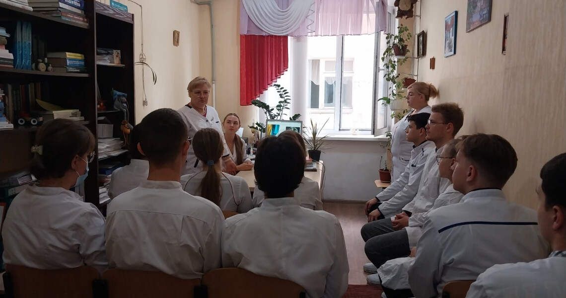 Перші уроки: бесіди / First Classes: Conversations