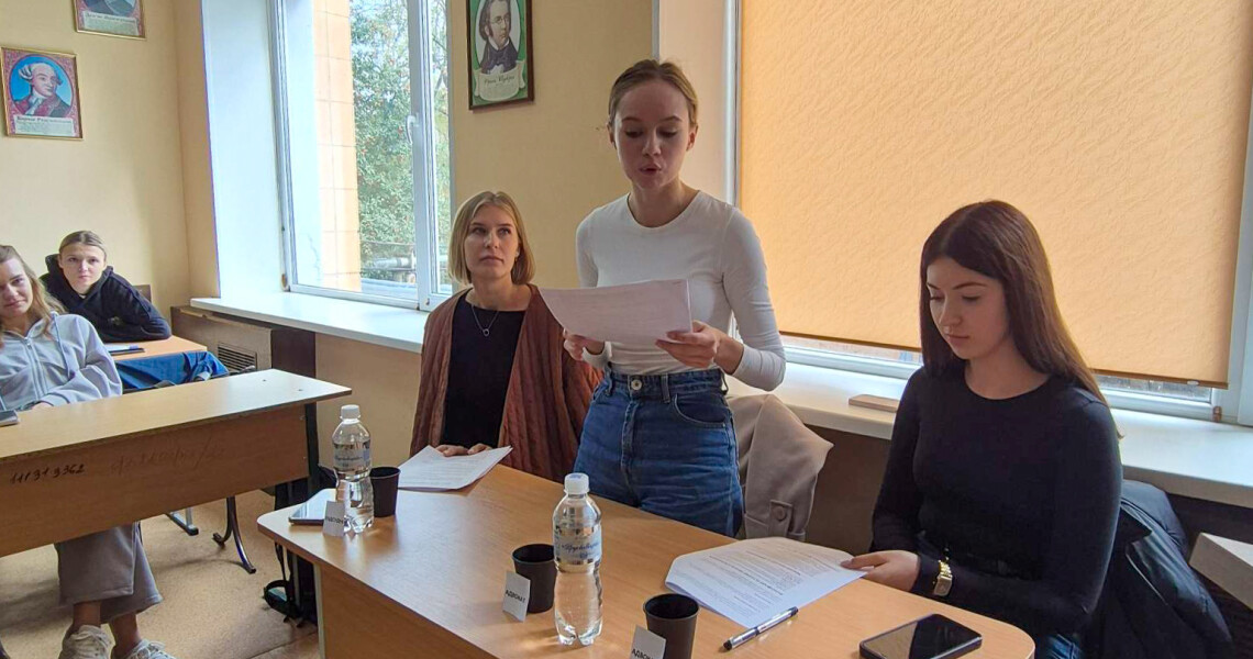 «Медичний трибунал»: дебати для студентів у форматі суду / "Medical Tribunal": Court-Style Debates for Students