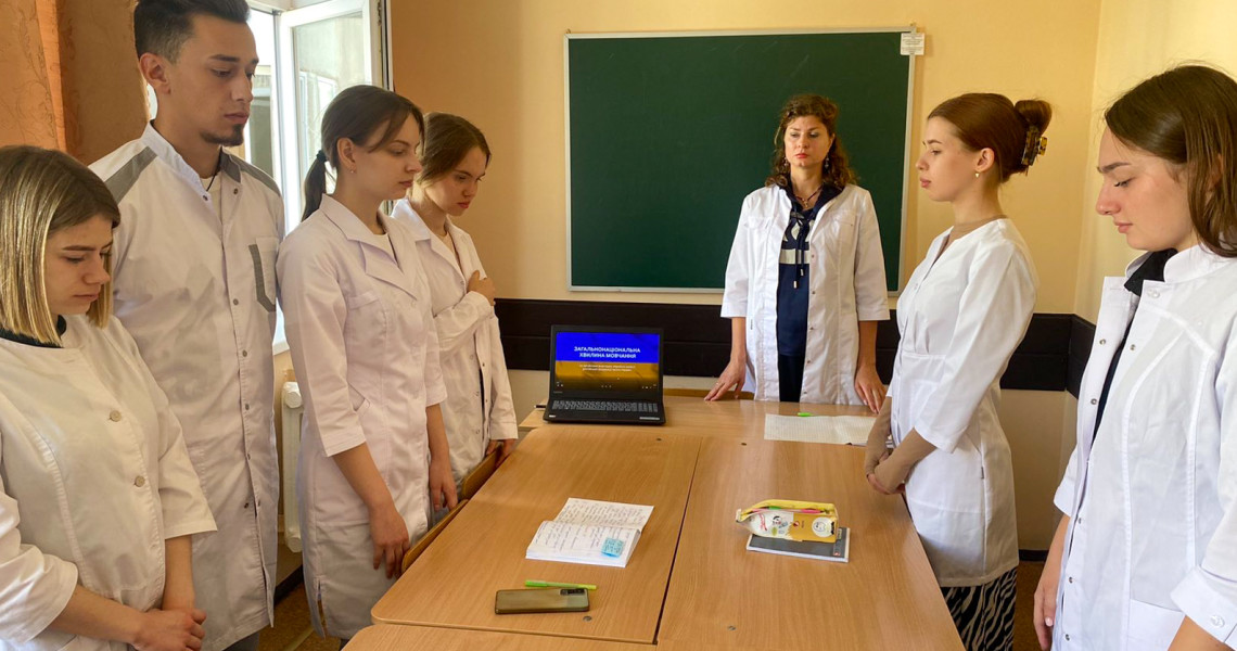 На першому Уроці обговорили дрес-код студента і майбутнього лікаря / Student’s and future doctor’s dress code discussed on the first Lesson