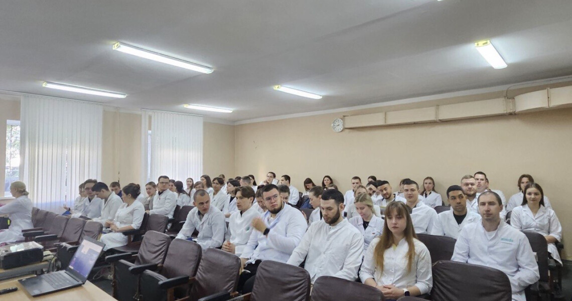 Інтерни-стоматологи ПДМУ взяли участь у зустрічі в межах міжнародного партнерства з клінікою ABCdent (Естонія)