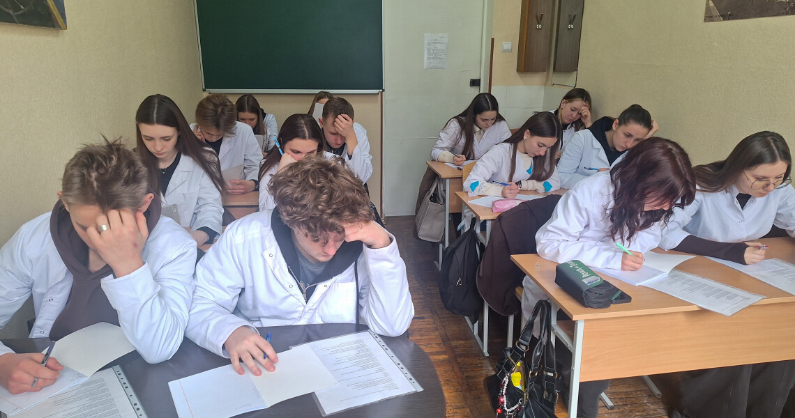 Мовний анамнез студентів ПДМУ: результати опитування до Дня рідної мови / Language Background of PSMU Students: Survey Results for International Mother Language Day