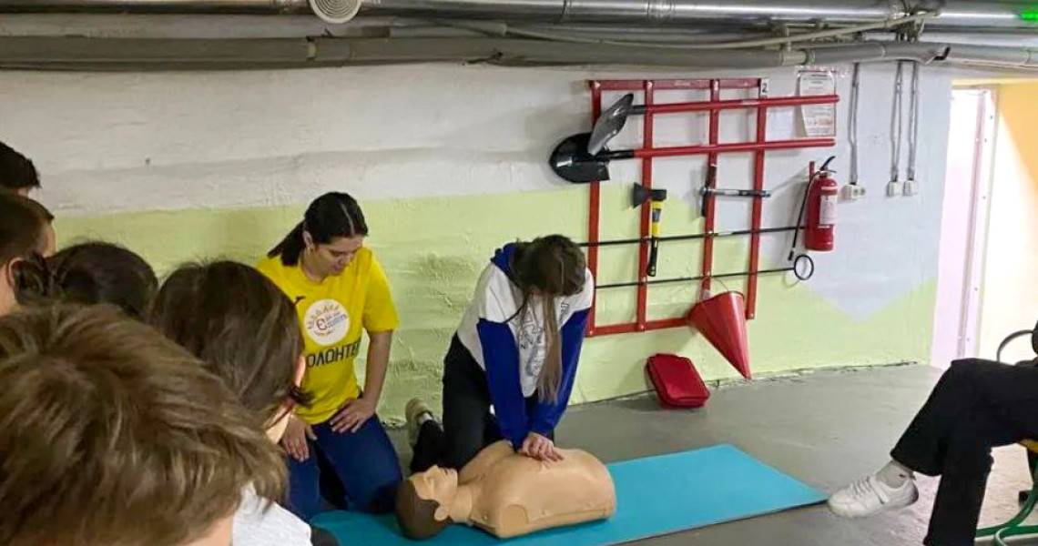 Домедична допомога: тренінгові заняття тривають / First aid: training sessions continue