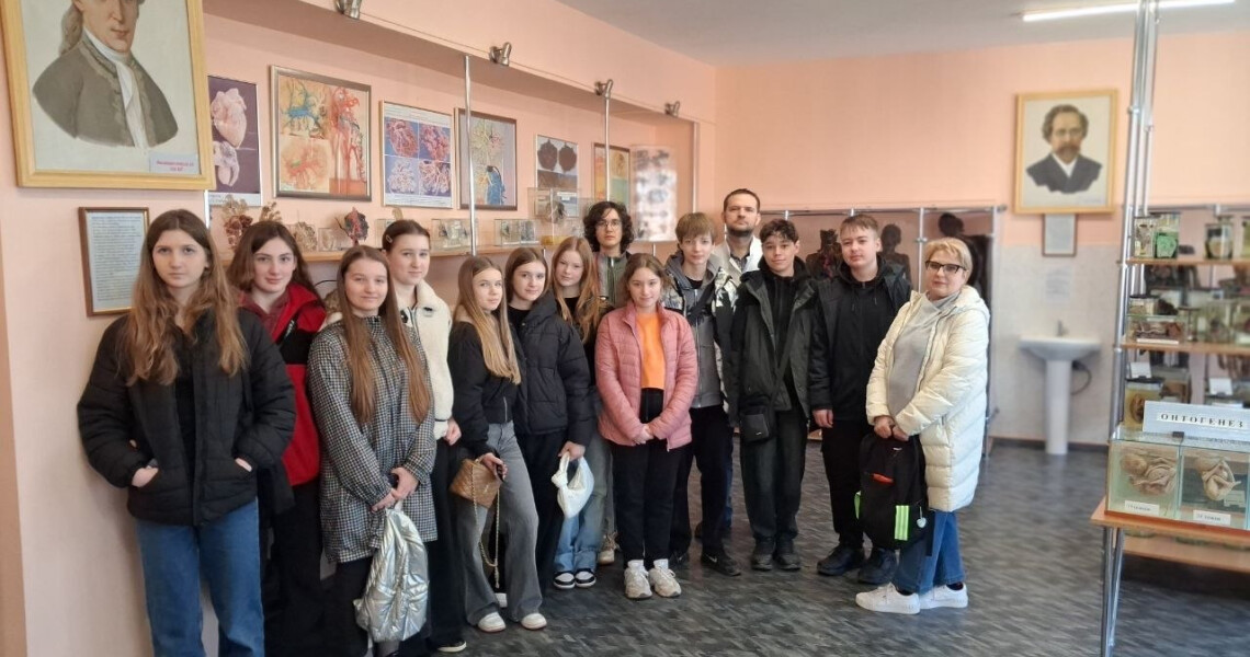 Майбутні медики: учні ліцею № 32 «Європейський» відвідали анатомічний музей ПДМУ