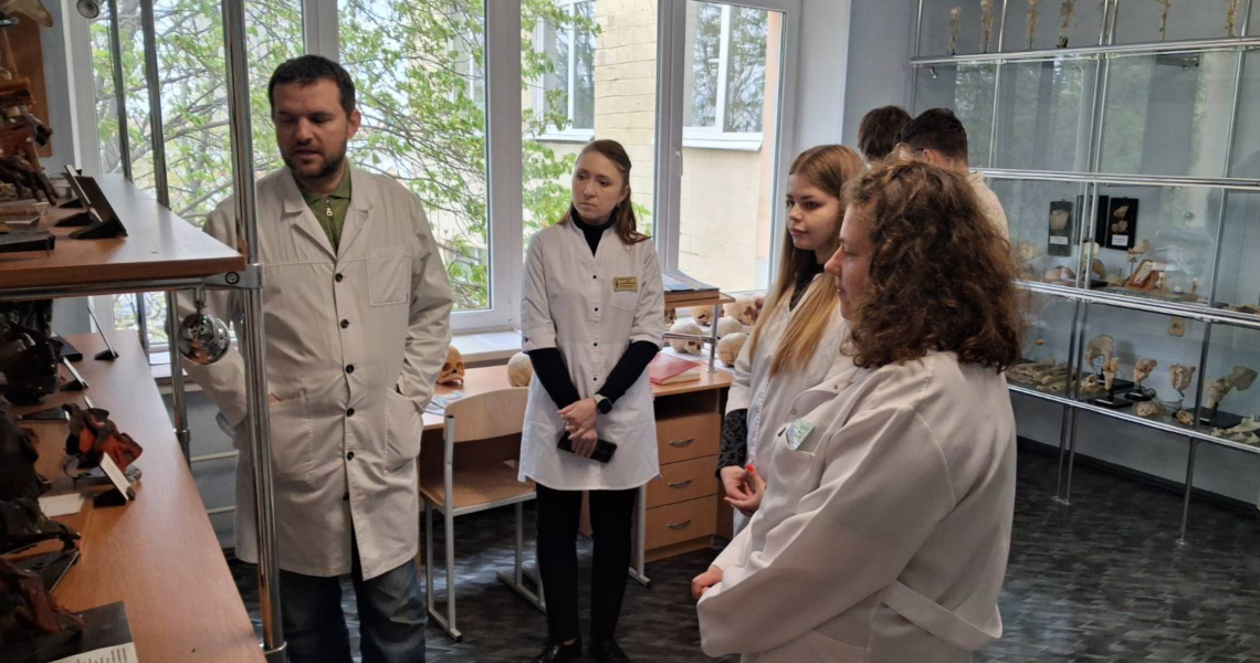 У ПДМУ проведено бінарне заняття з питань генетичних та метаболічних захворювань у дітей