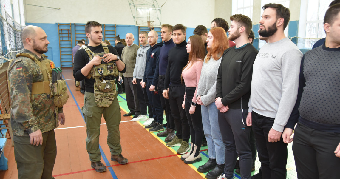 «Ті, хто перекували свої рушниці на плуги, будуть орати на тих, хто цього не зробив». Томас Джефферсон