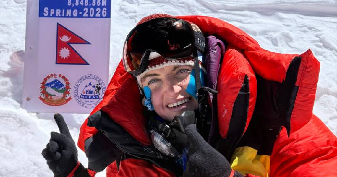 Доцентка ПДМУ підкорила Еверест – найвищу вершину світу / Associate Professor of PSMU Conquers Everest, the World's Highest Peak