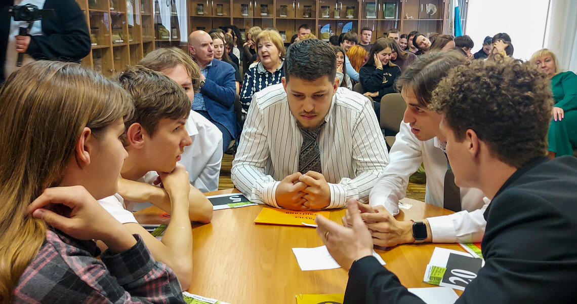 Знання, логіка і командний дух: у ПДМУ відбулася гра «Ubi? Quando? Quid?» / Knowledge, Logic and Team Spirit: “Ubi? Quando? Quid?” Intellectual Game Held at PSMU