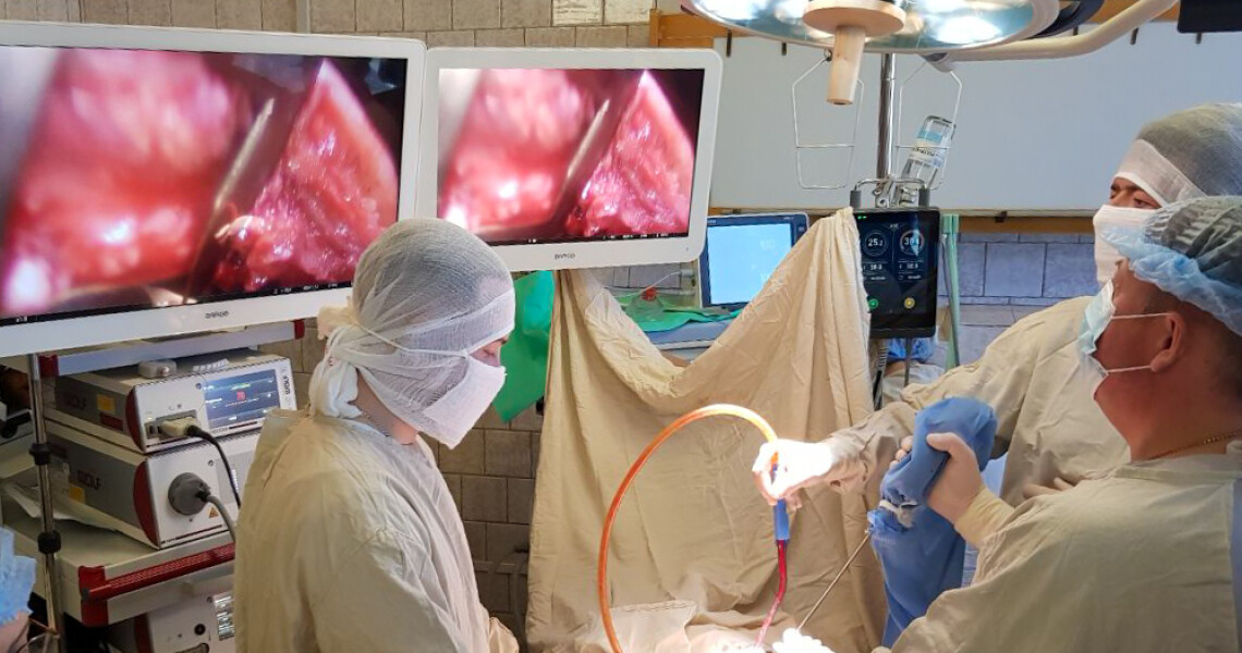 Триває цикл майстер-класів із торакальної хірургії: у дитячій лікарні виконано демонстраційну операцію
