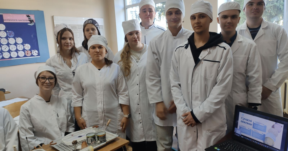 До Міжнародного дня мікроорганізмів: викладачі ПДМУ долучилися до науково-практичної конференції