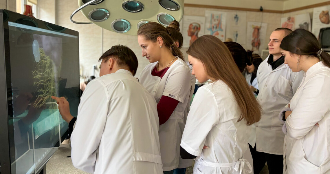 Співпраця кафедр заради формування досвідченого фахівця лікаря-стоматолога / Collaboration Between Departments to Foster Skilled Dental Professionals