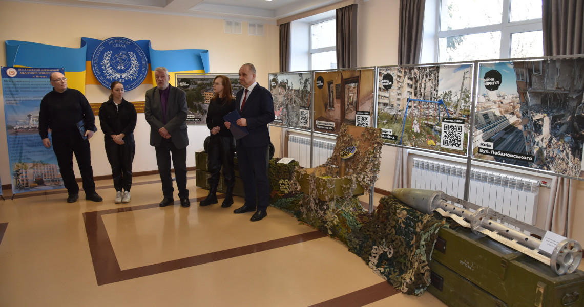 У ПДМУ презентували виставку «Незламна Україна» / "Unbreakable Ukraine" exhibition presented at PSMU