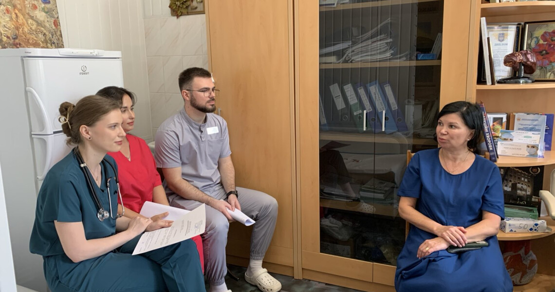 Лікарі-інтерни зі спеціальності «Інфекційні хвороби» успішно пройшли державну атестацію / Medical Interns in Infectious Diseases Successfully Complete State Attestation