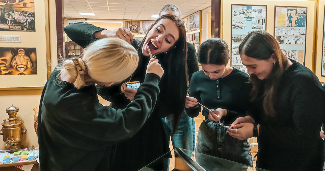 Екскурсія до народного музею ЗВО ПДМУ: враження / Tour to the PSMU Folk Museum: Impressions