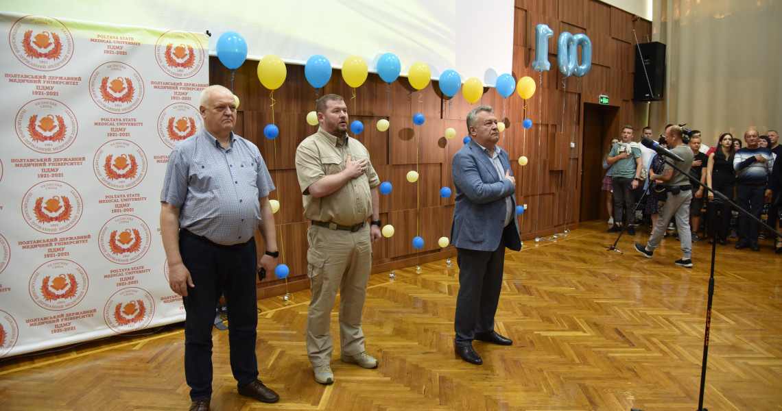 100-й ювілейний випуск лікарів-стоматологів: Університет урочисто дав путівку у професійне життя випускникам стоматологічного факультету