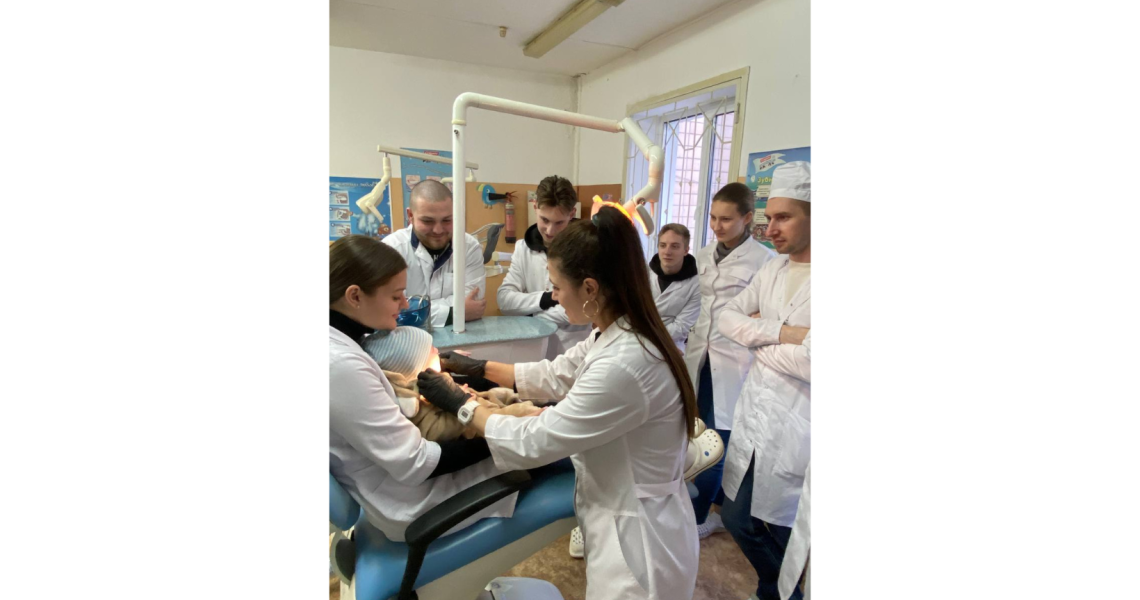 Увага: на прийомі- немовля! / Well-baby check-up made by students!