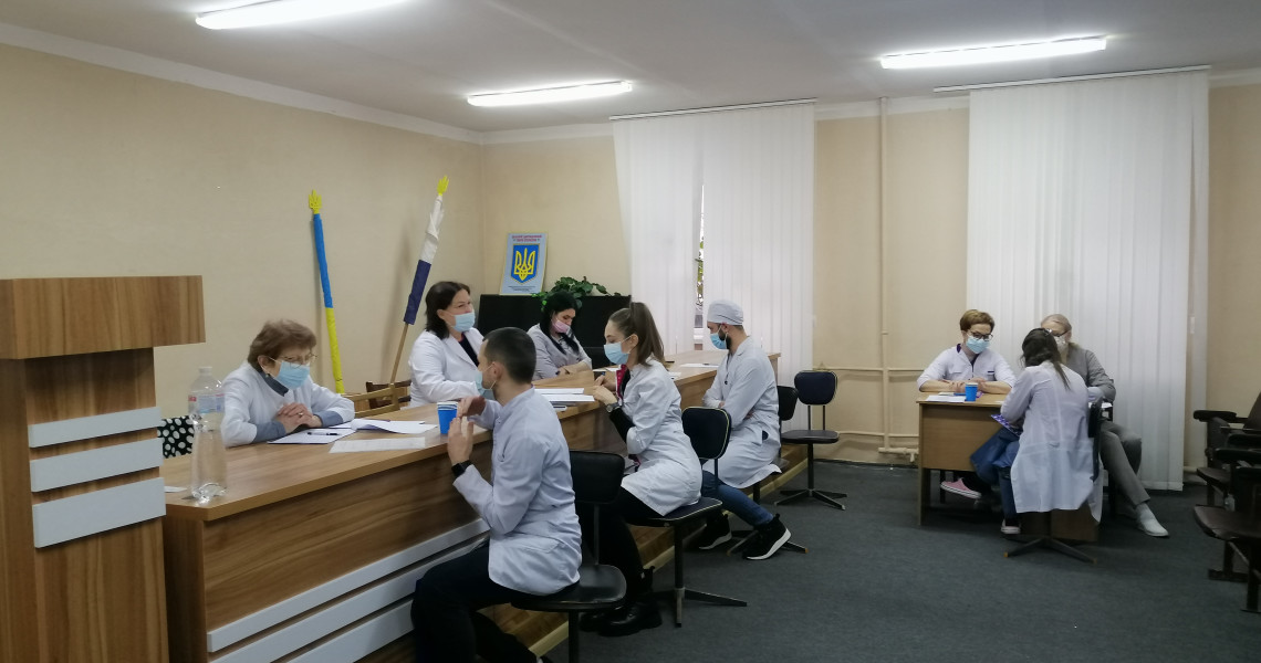 Відбулося проміжне оцінювання першого потоку лікарів-інтернів із фаху "Стоматологія"