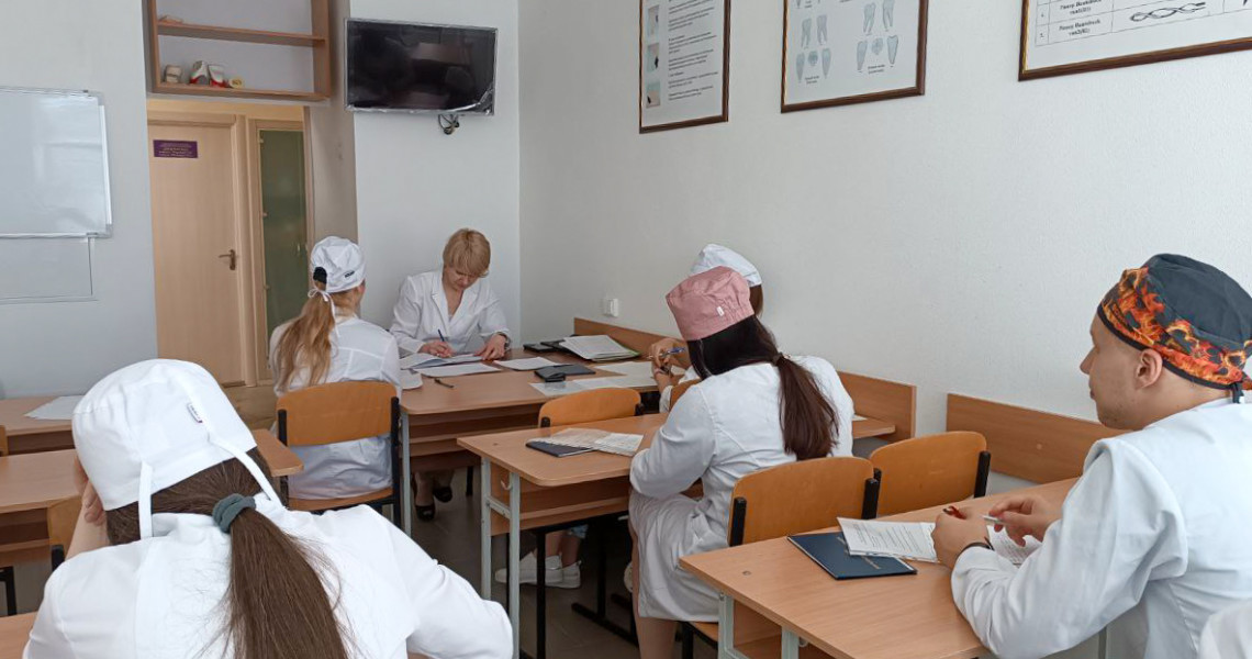 Напружена екзаменаційна пора у розпалі / Busy examination time is in full swing