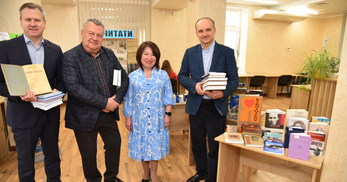 ПДМУ – справжній осередок книголюбів / PSMU is a true hub for book lover