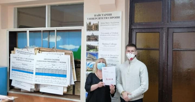 Працівники УМСА успішно склали іспит з іноземної мови