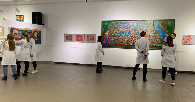 Так Котляревський  у щасливий час Вкраїнським словом розпочав співати