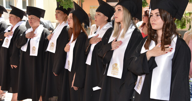 Відбулась церемонія вручення дипломів здобувачам освіти ННМІ ПДМУ
