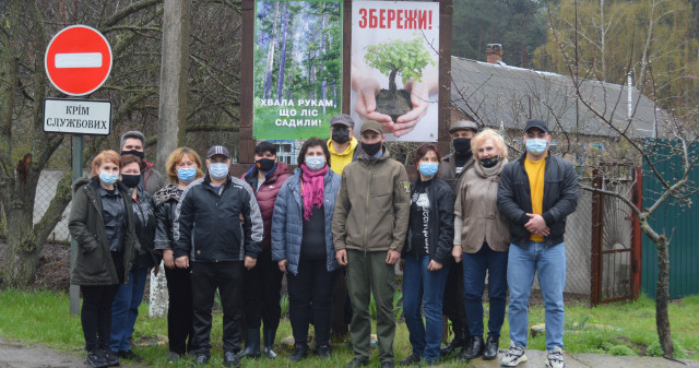 У рідної Академії до її 100-річчя тепер є свій лісок!