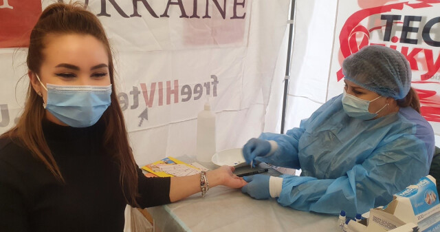 1 грудня - Всесвітній день боротьби зі СНІДом
