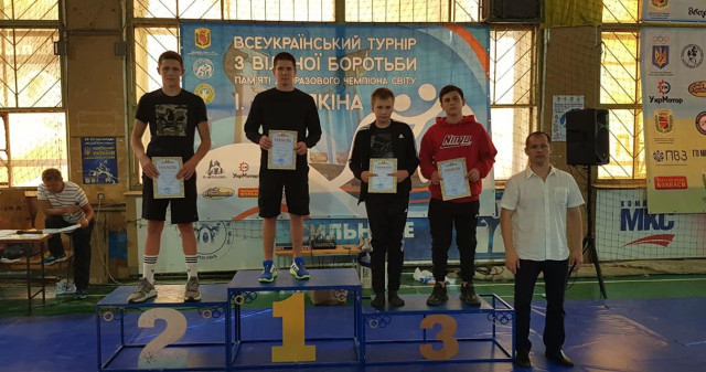 Вітаємо з перемогою у Чемпіонаті!