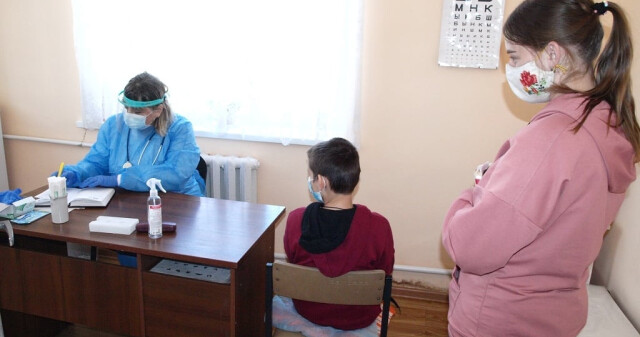 Науковці Академії провели виїзний прийом пацієнтів у с. Нехворощі
