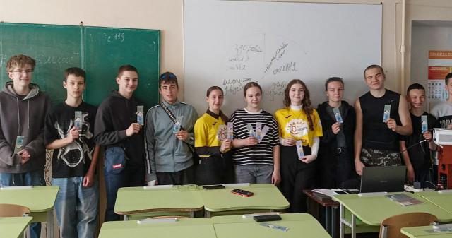 «Твоє ментальне здоров’я: гайд від рівних»: триває серія лекцій для школярів / "Your Mental Health: A Peer Guide": A Series of Lectures for Schoolchildren Continues