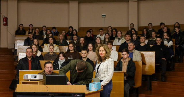 Вивчаємо досвід провідних закладів вищої освіти України: це цікаво / Learning from the Experience of Leading Ukrainian Higher Education Institutions: It’s Fascinating
