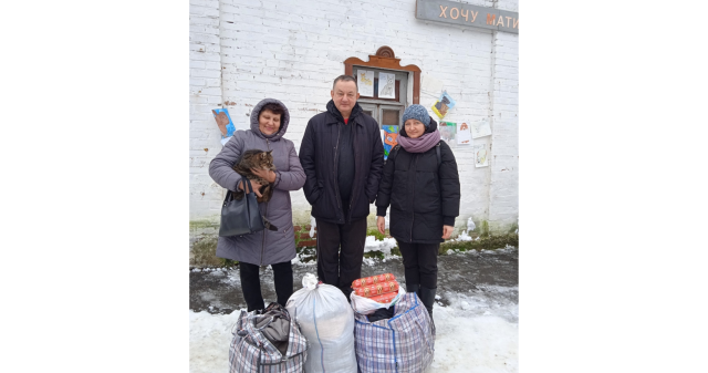 Допомогаємо пункту перетримки безпритульних тварин / Assisting the Shelter for Stray Animals