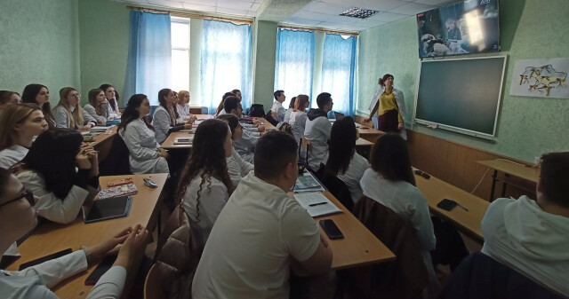 День Добровольця у ПДМУ: героїчні лікарі у центрі уваги / Volunteer Day at PSMU: Heroic Doctors in the Spotlight
