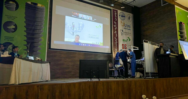 Професор ПДМУ виступив із доповіддю на міжнародному стоматологічному конгресі в Афганістані / PSMU Professor Speaks at International Dental Congress in Afghanistan