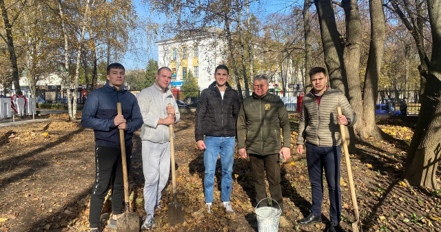 Продовжуємо упорядковувати територію університету / Continuing to Beautify the University Campus