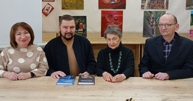 Нові підручники з клінічної анатомії поповнили фонд бібліотеки ПДМУ / New Clinical Anatomy Textbooks Added to the PSMU Library Collection