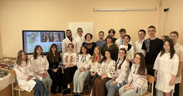 Осередки традицій в академічному просторі: на кафедрі анатомії людини ПДМУ відбувся захід до Дня вишиванки