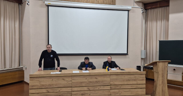 Виробничі збори на медичному № 1 факультеті № 1: що обговорили / Meeting at Medical Faculty No. 1: Key Points Discussed