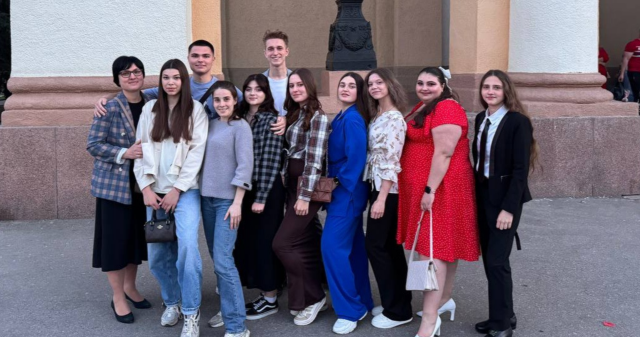 Студенти ПДМУ відвідали ювілейну виставу «Сорочинський ярмарок» / PSMU Students Attend the Anniversary Performance “Sorochynskyi Fair”